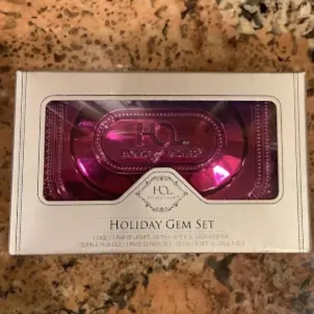 BRAND NEW WITH TAGS SEPHORA HOUSE OF LASHES SET.